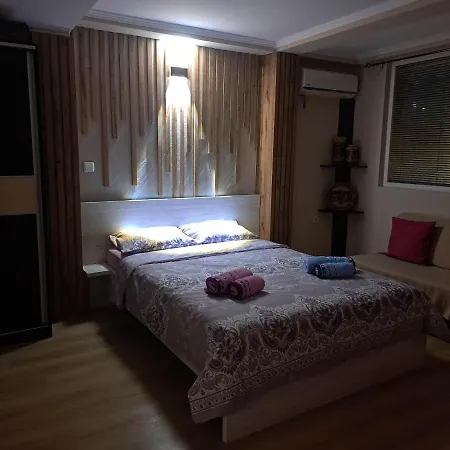 Guest house Renessans 3*